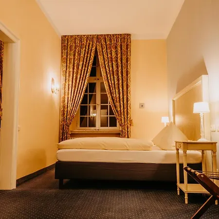 Schloss Gehrden 4*