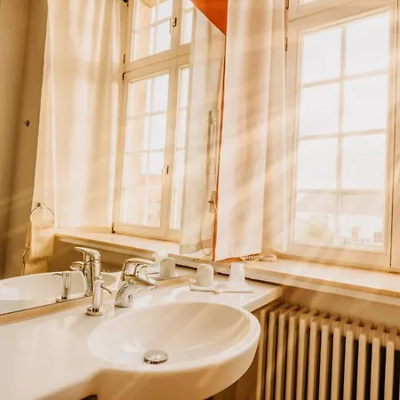 Schloß 4* Gehrden (North Rhine-Westphalia)