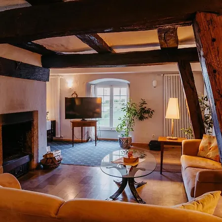 Schloss Ξενοδοχείο 4*