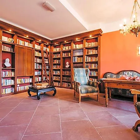 Hotel Schloss 4*