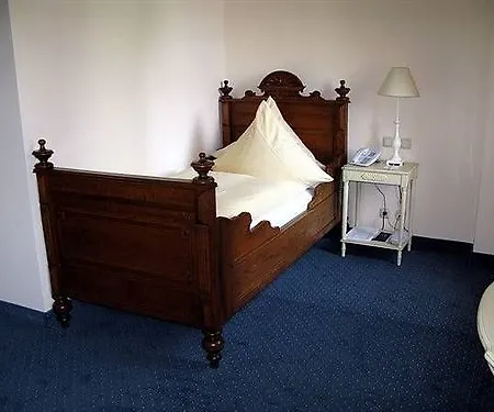Schloß 4* Gehrden (North Rhine-Westphalia)