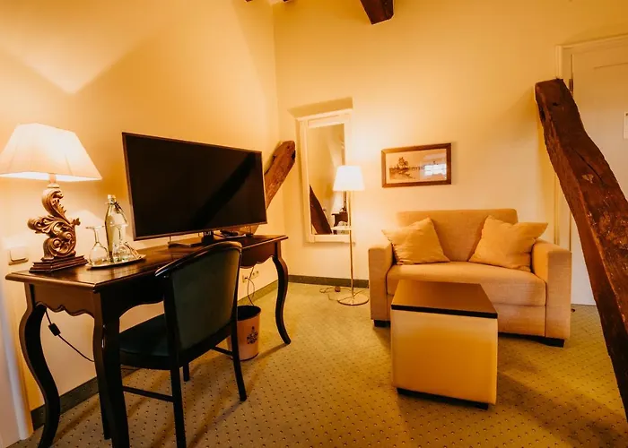 Schloss 4* Gehrden (North Rhine-Westphalia)